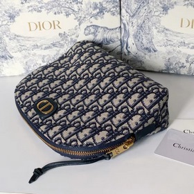 Dior клатч, большой размер Артикул： S5416CTZQ_M928 Эта косметичк