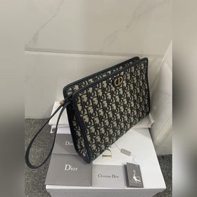 Сумка Dior Oblique из канваса Размеры： 26 × 19,5 × 7 см