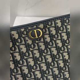 Сумка Dior Oblique из канваса Размеры： 26 × 19,5 × 7 см