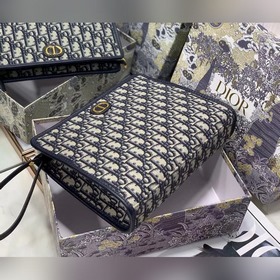Сумка Dior Oblique из канваса Размеры： 26 × 19,5 × 7 см