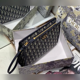 Сумка Dior Oblique из канваса Размеры： 26 × 19,5 × 7 см