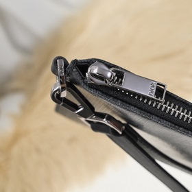 Мужская сумка Dior, модель D8001 Эта сумка-клатч является одним 