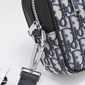 Dior - Новая сумка-клатч/косметичка, модель D126-5 Изготовлена и