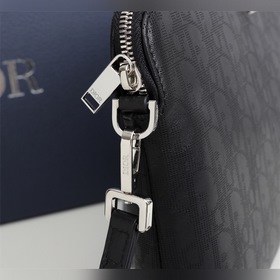 Диор DIOR AND SHAWN сумочка Модель： 2PUCA251YZS (черная кожа с л