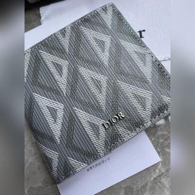 Кожаный бумажник Dior для мужчин, модель № 027 изготовлен из глад