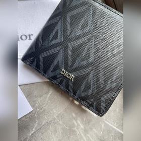 Кожаный бумажник Dior для мужчин, модель № 027 , изготовлен из гл