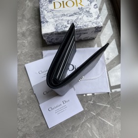Кожаный бумажник Dior для мужчин, модель № 027 , изготовлен из гл