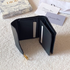 Кожаный кошелек Dior с тремя складками, модель S5613 Эта сумка им