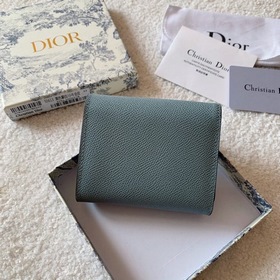 Кожаный кошелек Dior с тремя складками, модель S5613 Эта сумка им