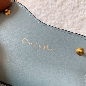 Кожаный кошелек Dior с тремя складками, модель S5613 Эта сумка им