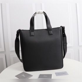 DIOR Модель： 1ADSH175YMJ_H00N Мужская сумка Эта сумка-седло с мо