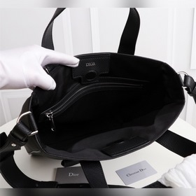DIOR Модель： 1ADSH175YMJ_H00N Мужская сумка Эта сумка-седло с мо