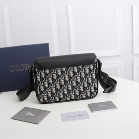 DIOR Мужская сумка через плечо Модель： 1ADME130YKS Абрикосовый с