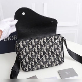 DIOR Мужская сумка через плечо Модель： 1ADME130YKS Абрикосовый с
