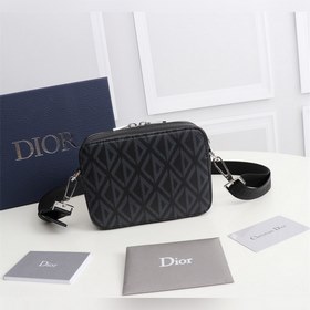 DIOR Мужская сумка через плечо  Модель： 2OBBC119YSE (черная гла