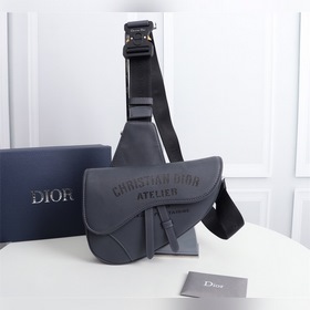 DIOR «Christian Dior Atelier» сумка-седло/сумка на грудь Модель：