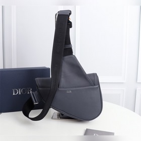 DIOR «Christian Dior Atelier» сумка-седло/сумка на грудь Модель：
