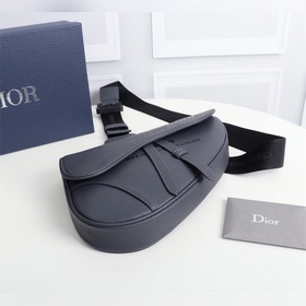 DIOR «Christian Dior Atelier» сумка-седло/сумка на грудь Модель：