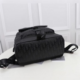 Рюкзак Dior Explorer Модель： 1ESBA012 (черный) Этот рюкзак — нов