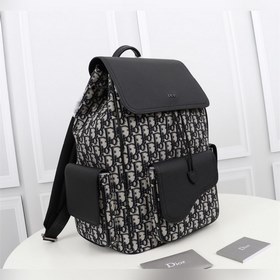 Сумка-рюкзак DIOR Saddle Модель： 1ADBA161YKS_H27E Этот рюкзак-сед
