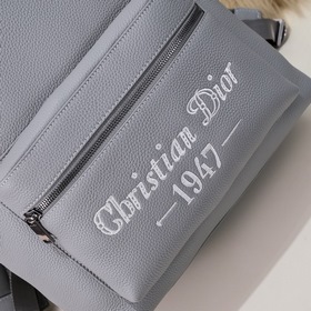 Dior - Новый мужской рюкзак Рюкзак Rider имеет лаконичный силуэт