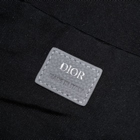 Dior - Новый мужской рюкзак Рюкзак Rider имеет лаконичный силуэт
