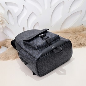 Dior - Новый мужской рюкзак 520 Этот рюкзак — новая модель этого 