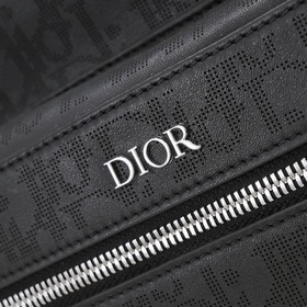 Рюкзак Dior, модель 088-H03E Изготовлен из кожи с изящным черным