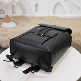 Dior - Новый рюкзак, модель 138-H03E Изготовлен из кожи с изыскан