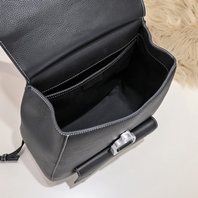 Dior - Новый рюкзак из кожи, модель D6011 Рюкзак Gallop — это но
