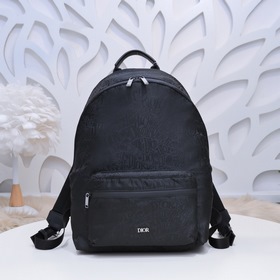 Dior - Новый рюкзак, модель 1209 Изготовлен из черного нейлона,