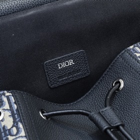 Dior - Новый рюкзак-седло Homme серии Dior Смешанный материал： с