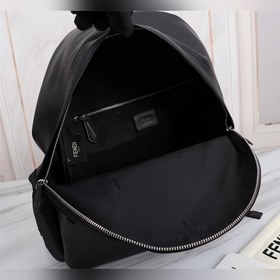 FENDI Рюкзак из белого металла Артикул： 668568  Материал： Вод