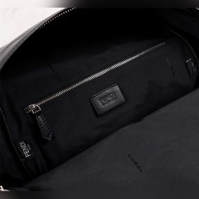 FENDI Рюкзак из белого металла Артикул： 668568  Материал： Вод