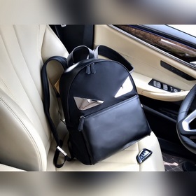 Fendi Артикул 7vz042A2FTFOKUR Рюкзак с большим передним карманом