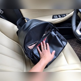 Fendi Артикул 7vz042A2FTFOKUR Рюкзак с большим передним карманом 