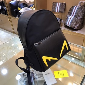 FENDI  Новый рюкзак Модель： F2307 Сзадиспользуется дышащая высок