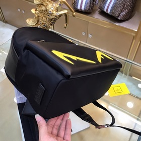 FENDI  Новый рюкзак Модель： F2307 Сзадиспользуется дышащая высок