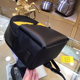 FENDI  Новый рюкзак Модель： F2306 Сзадиспользуется дышащая высок
