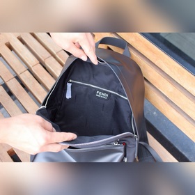 Fendi Артикул 7vz042A2FTFOKUR Рюкзак с большим передним карманом 