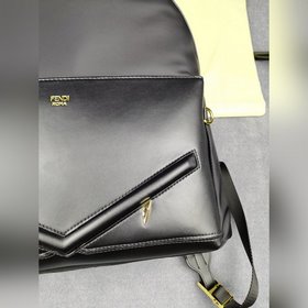 FENDI Рюкзак Audacious, большой размер Артикул： 668568  Матери
