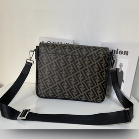 FENDI Модель 2033-1 Сумка через плечо Ткань с двойным принтом F и