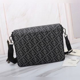 FENDI Сумка через плечо с желтой крышкой из ПВХ Материал： двойн