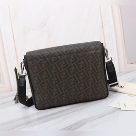 FENDI Сумка через плечо с коричневой крышкой из ПВХ Универсальн