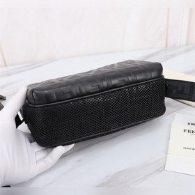 FENDI Фенди Сумка для фотоаппарата Материал： первый слой импо