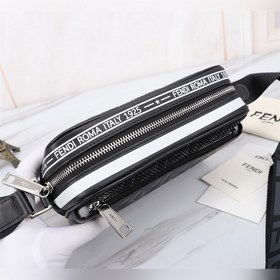 FENDI Фенди Сумка для фотоаппарата Материал： первый слой импо