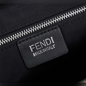 FENDI Желтый чехол для фотоаппарата из ПВХ  Материал： первый с