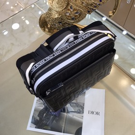 FENDI Модель 8778 Сумка через плечо В этом году Fendi пользуется 