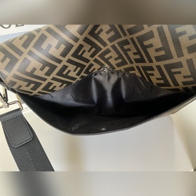 FENDI Модель 2033-1 Сумка через плечо Ткань с двойным принтом F 