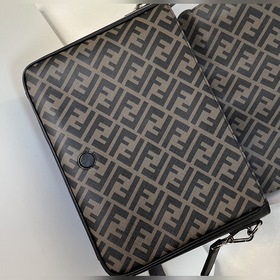 FENDI Модель 2033-1 Сумка через плечо Ткань с двойным принтом F 